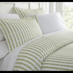 Sage Queen 3-Piece Duvet Cover Set
